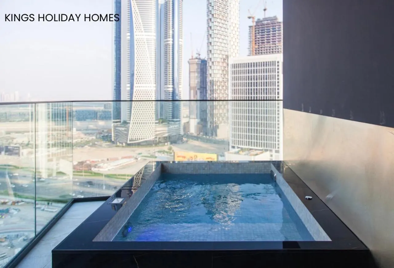 Гостевой дом Binghatti Canal With Private Jacuzzi Burj Khalifa View Kings Дубай ОАЭ