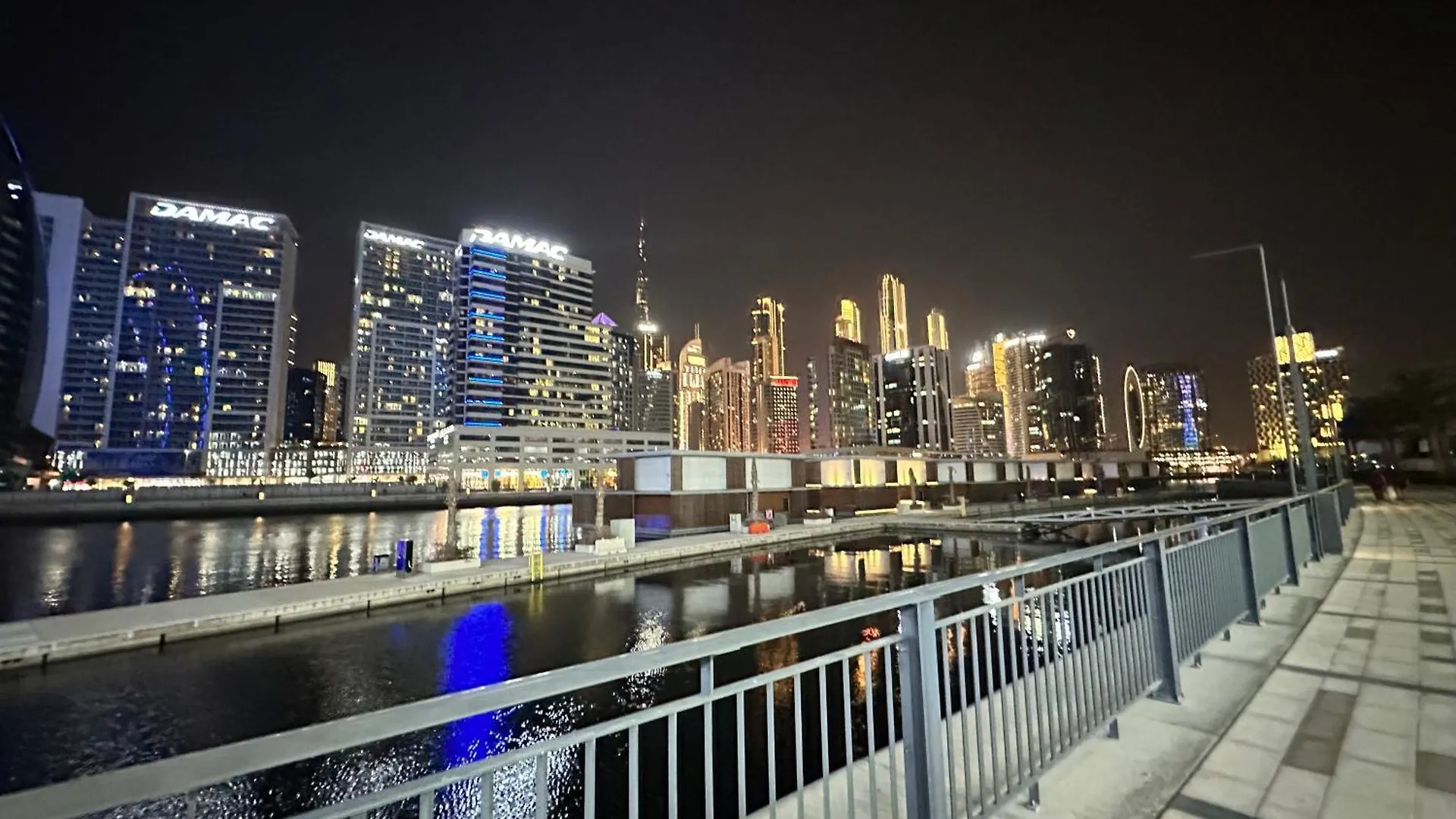 Гостевой дом Binghatti Canal With Private Jacuzzi Burj Khalifa View Kings Дубай