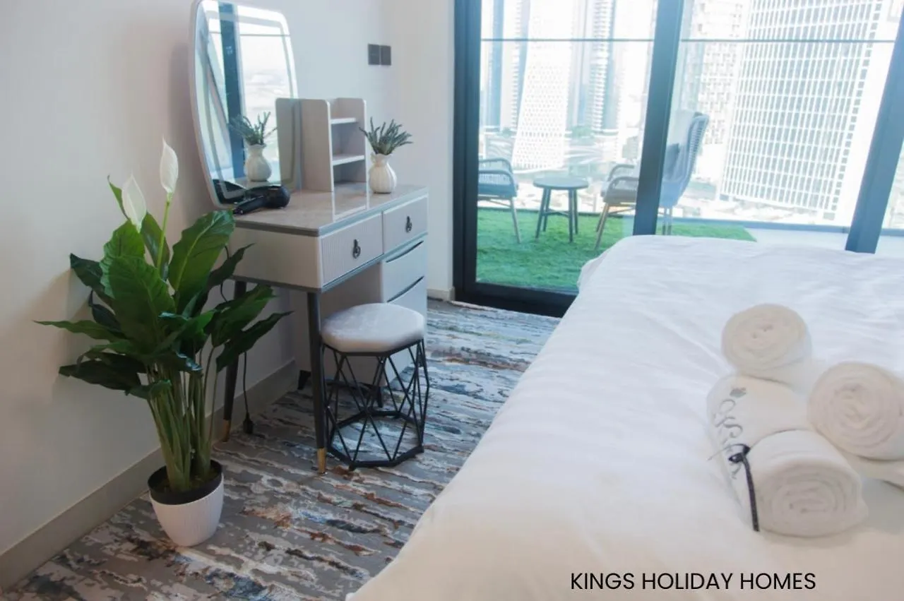 Гостевой дом Binghatti Canal With Private Jacuzzi Burj Khalifa View Kings Дубай ОАЭ